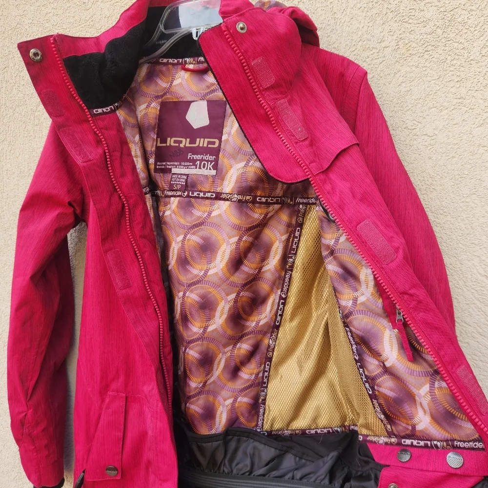 LIQUID Women's Freerider Jacket Small Red 10K Waterproof Outdoors Hood Ski - Picture 1 of 16